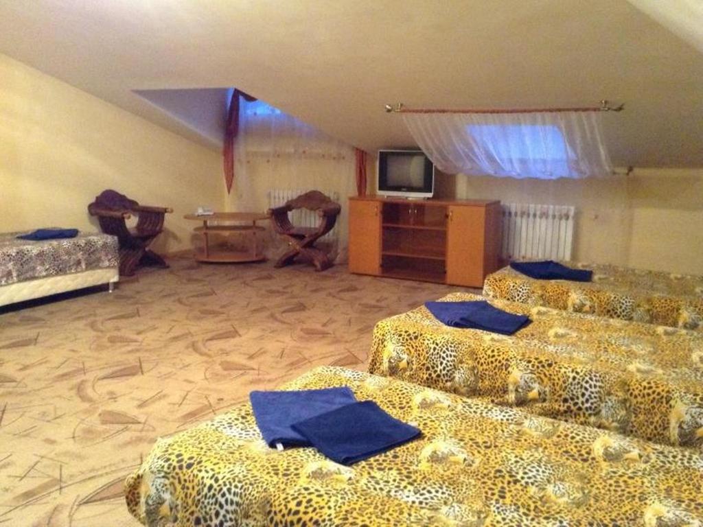 Postoyaly Dvor Rus