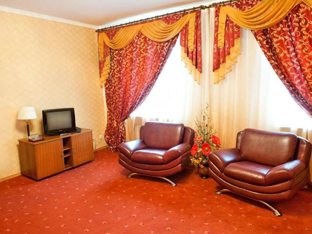 Postoyaly Dvor Rus