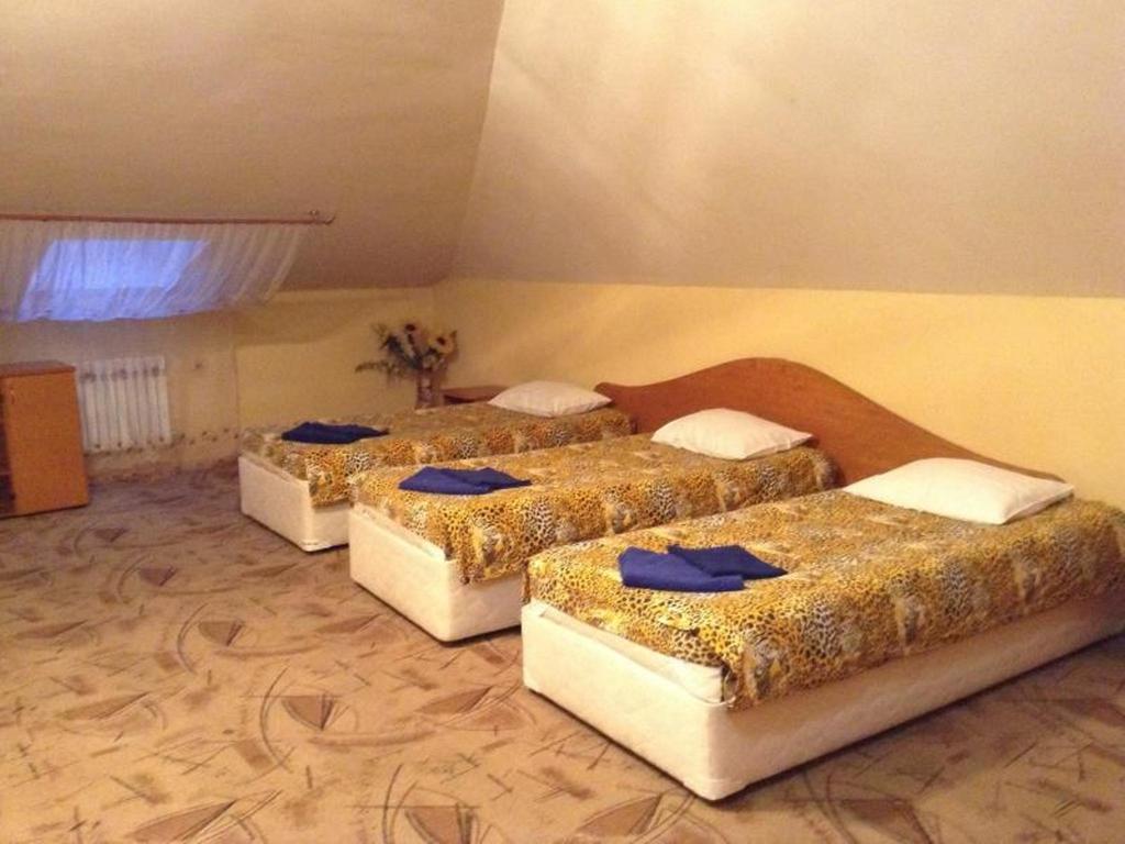 Postoyaly Dvor Rus