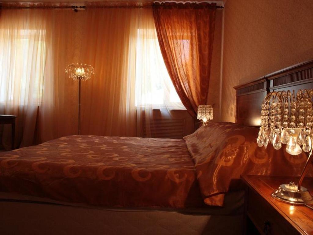 Postoyaly Dvor Rus