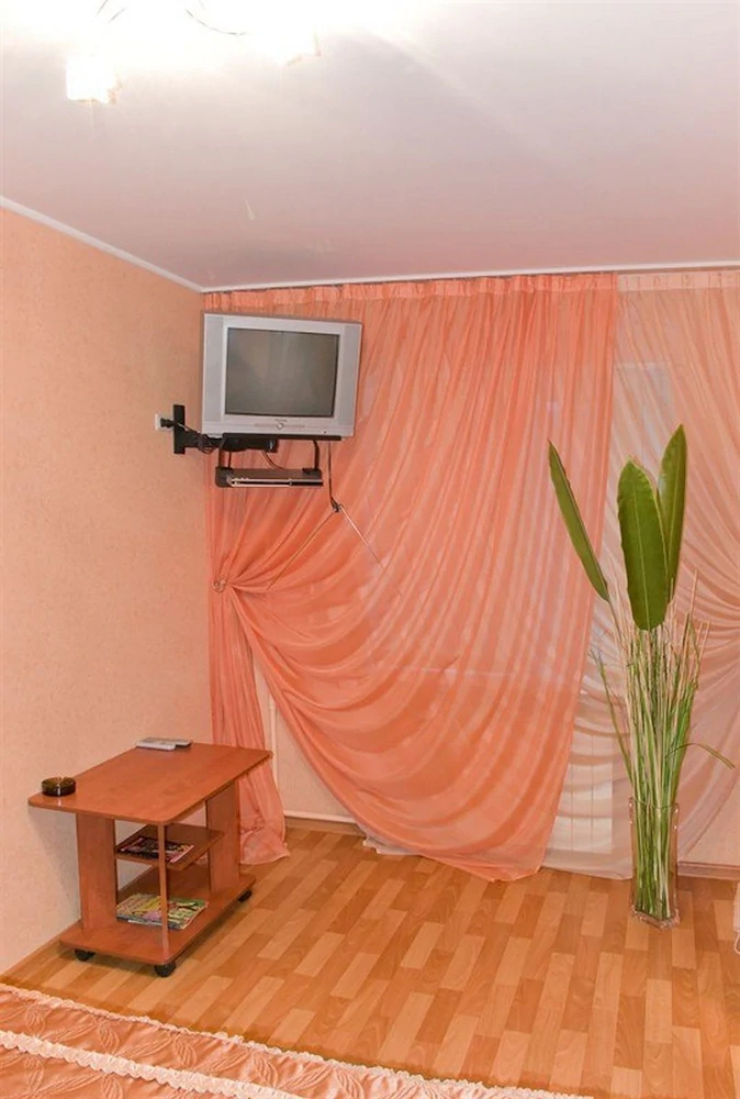 Apartment Megapolis On Koltsovskaya 30A