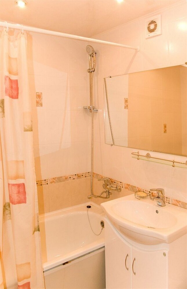 Apartment Megapolis On Koltsovskaya 30A