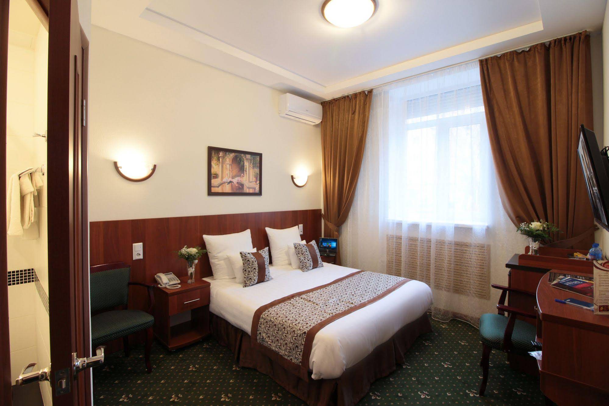 Otel NeChaev