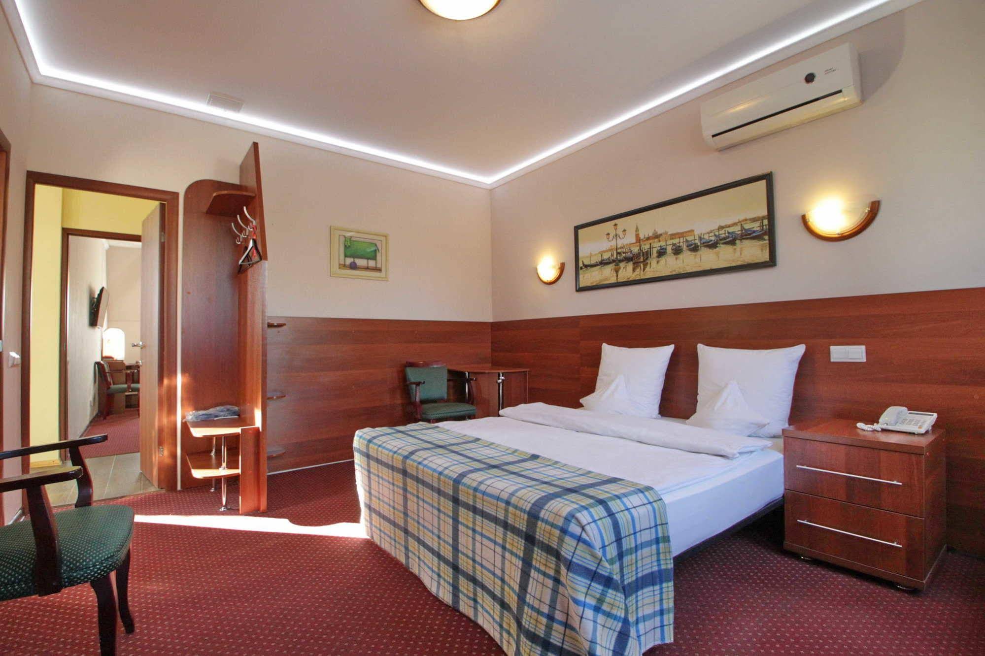 Otel NeChaev
