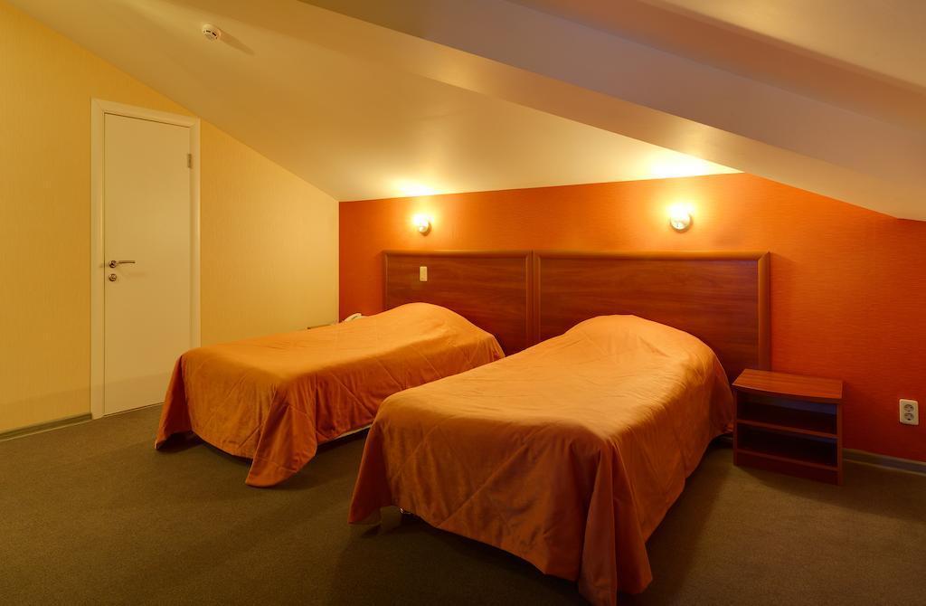 Parade Hotel