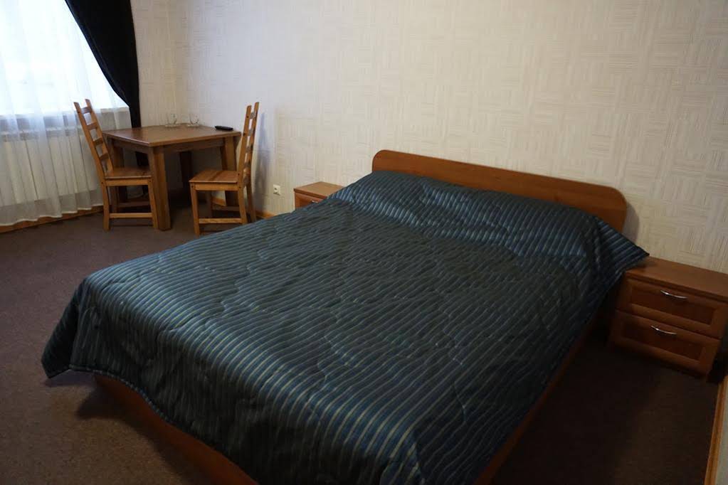 Yar Hotel