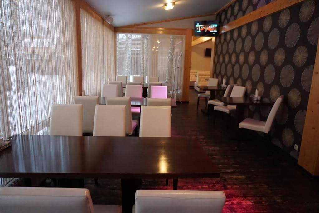 Yar Hotel