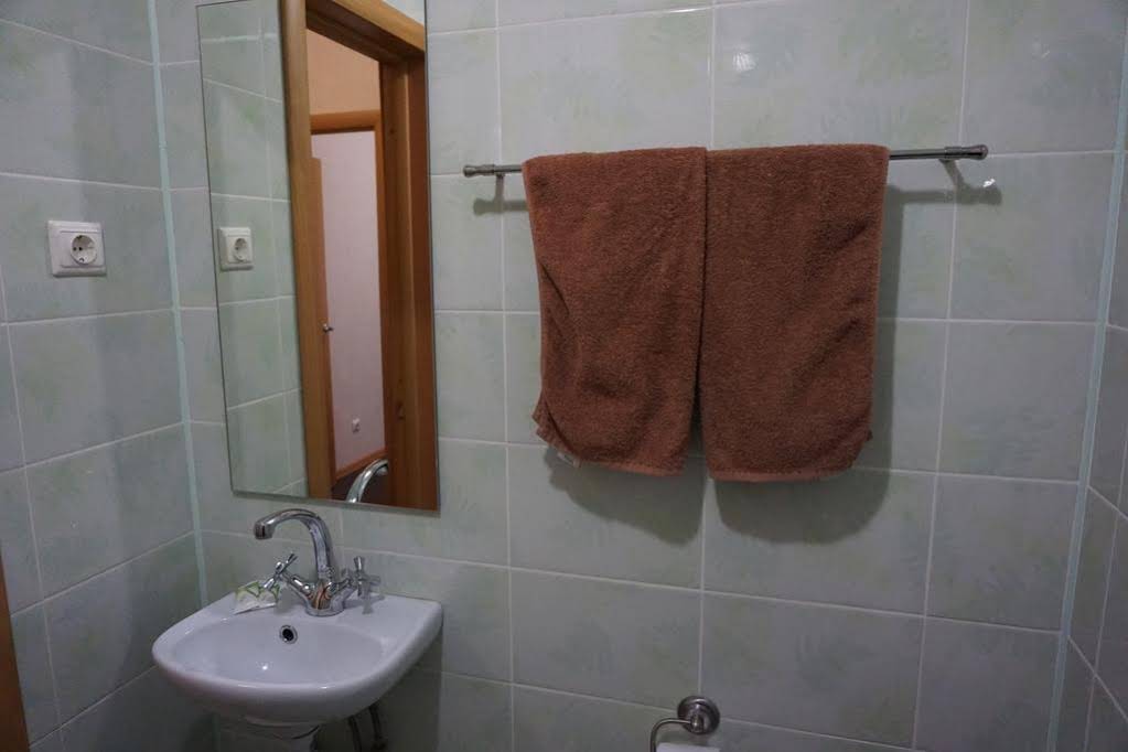 Yar Hotel