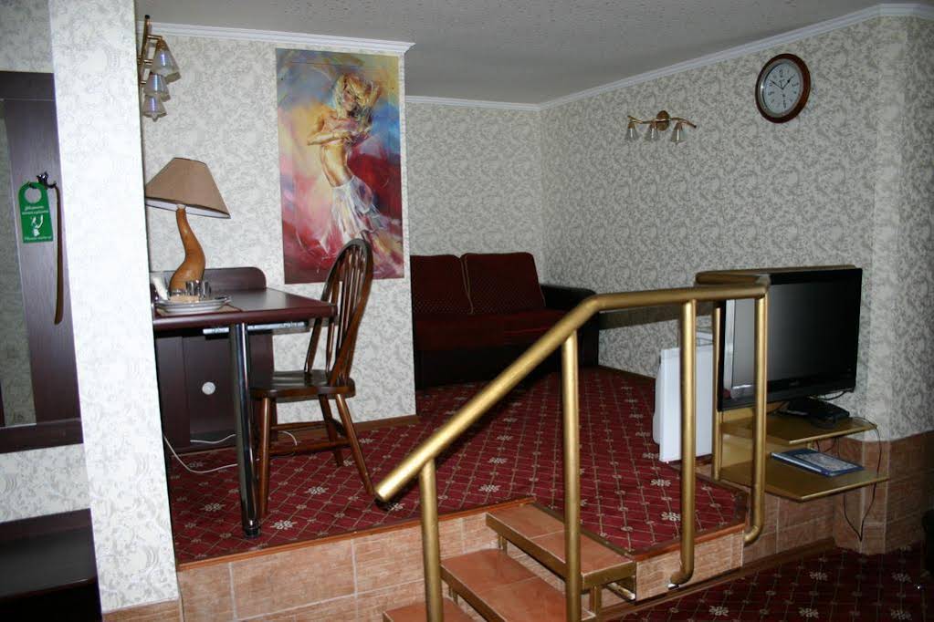 Nautilus Hotel