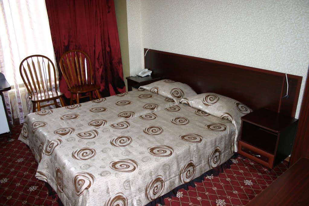 Nautilus Hotel