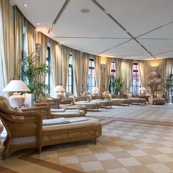 Old House Resort & SPA