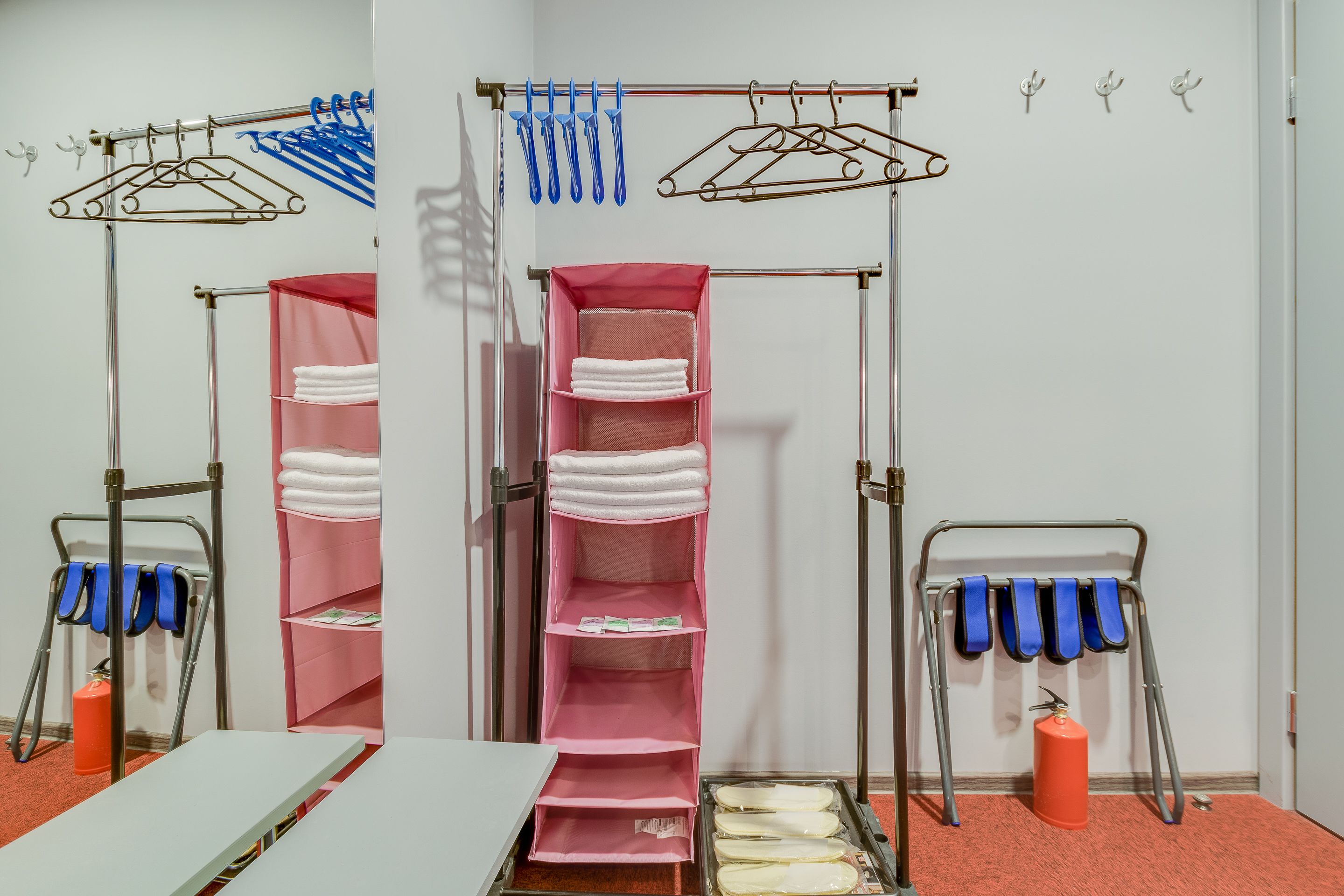 15 rooms