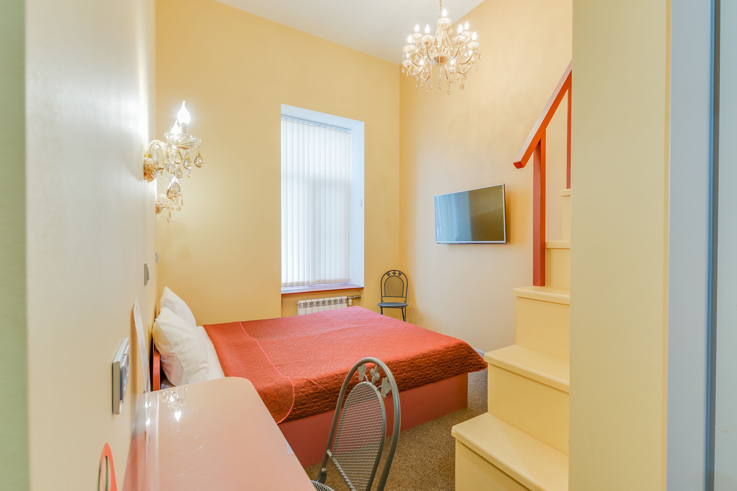 15 rooms