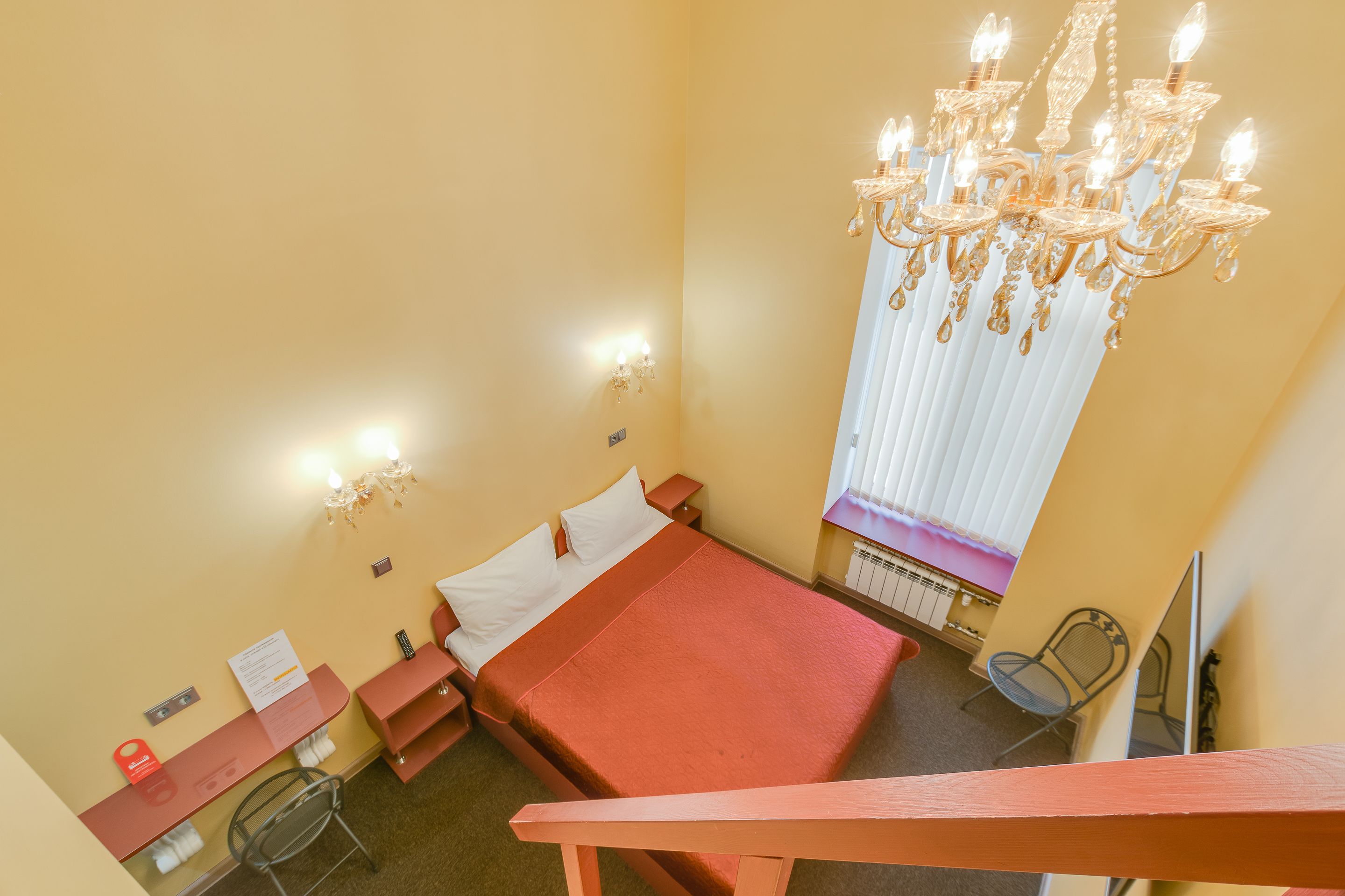 15 rooms