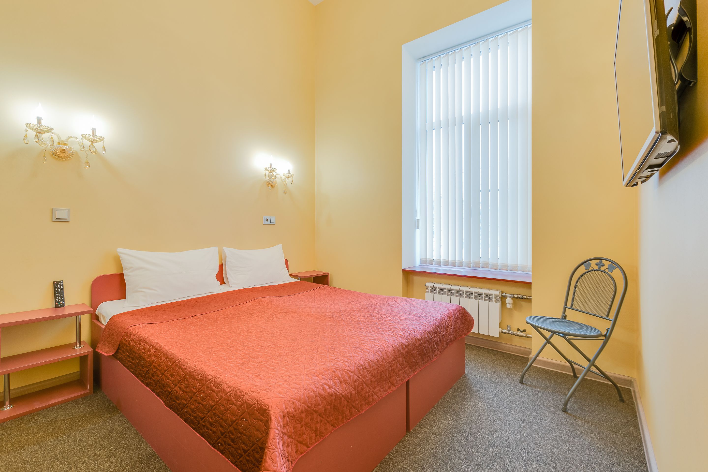 15 rooms