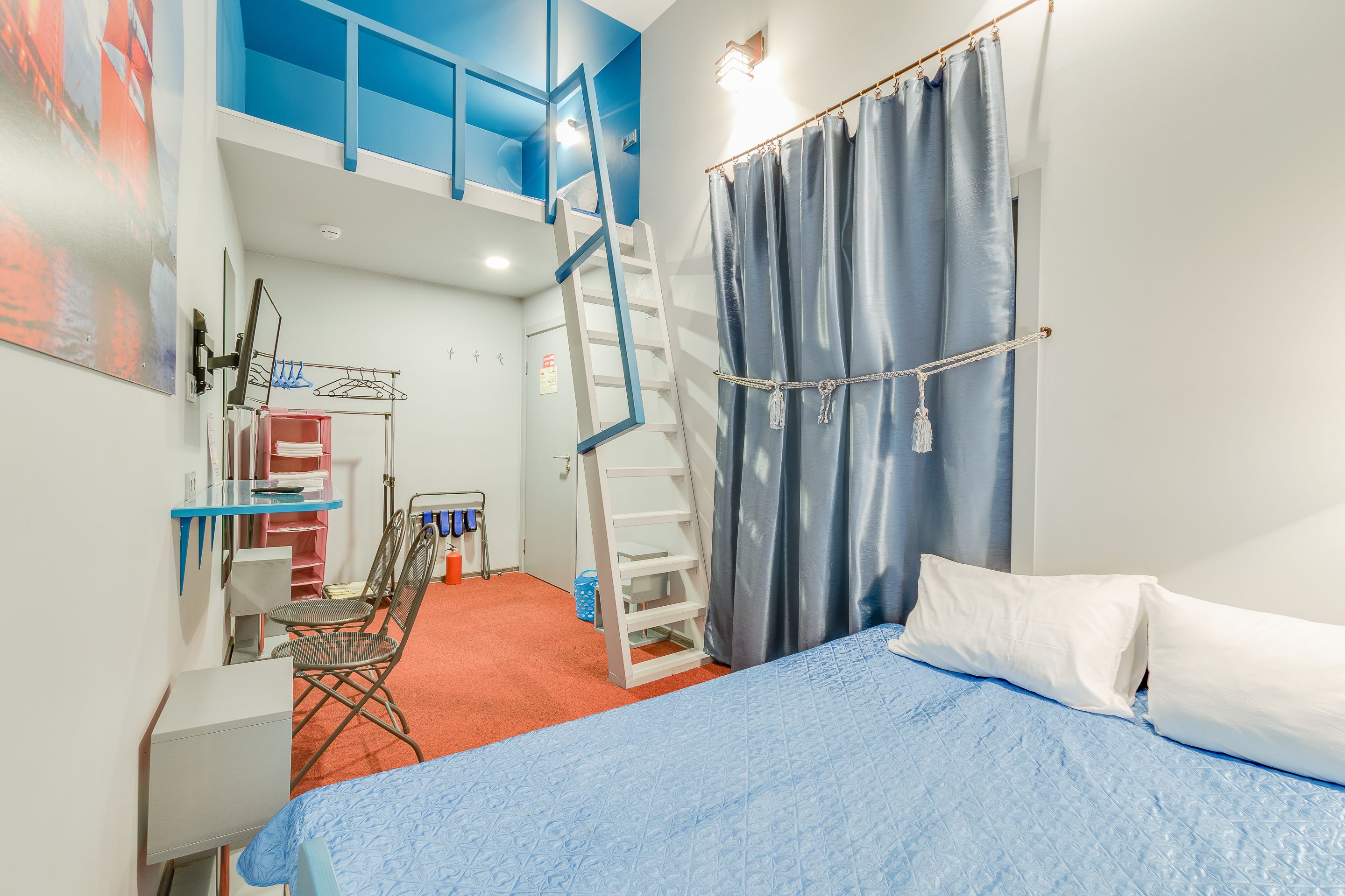 15 rooms