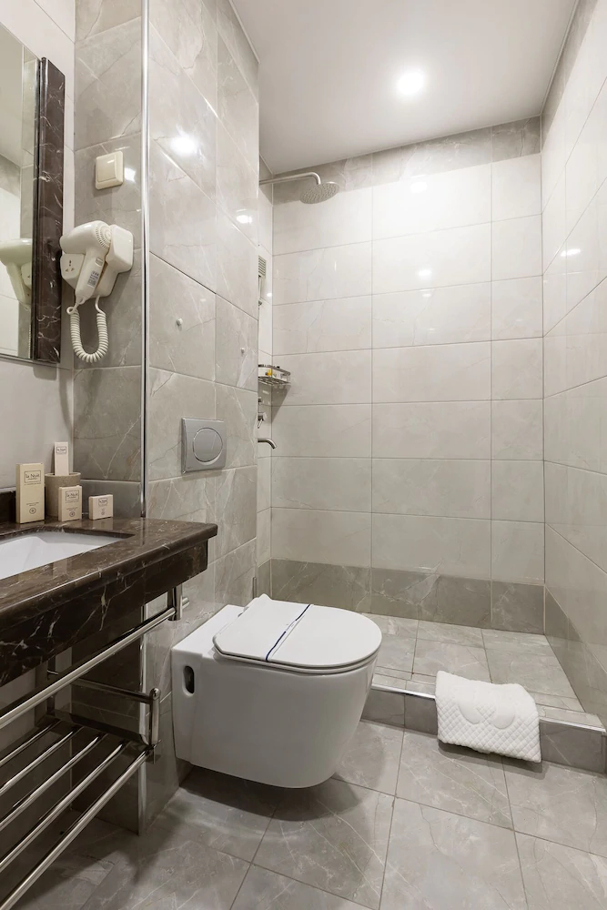 Amarant Hotel