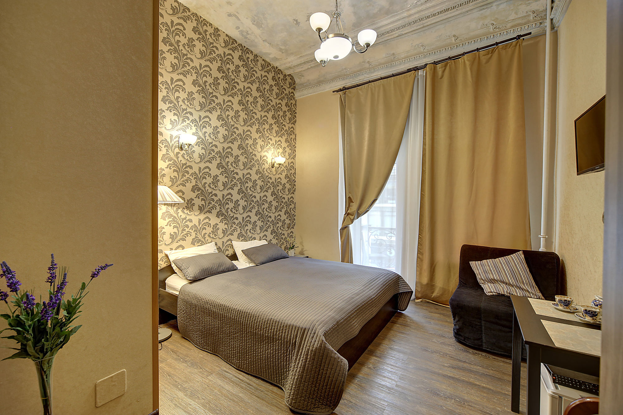 Ambitus Hotel