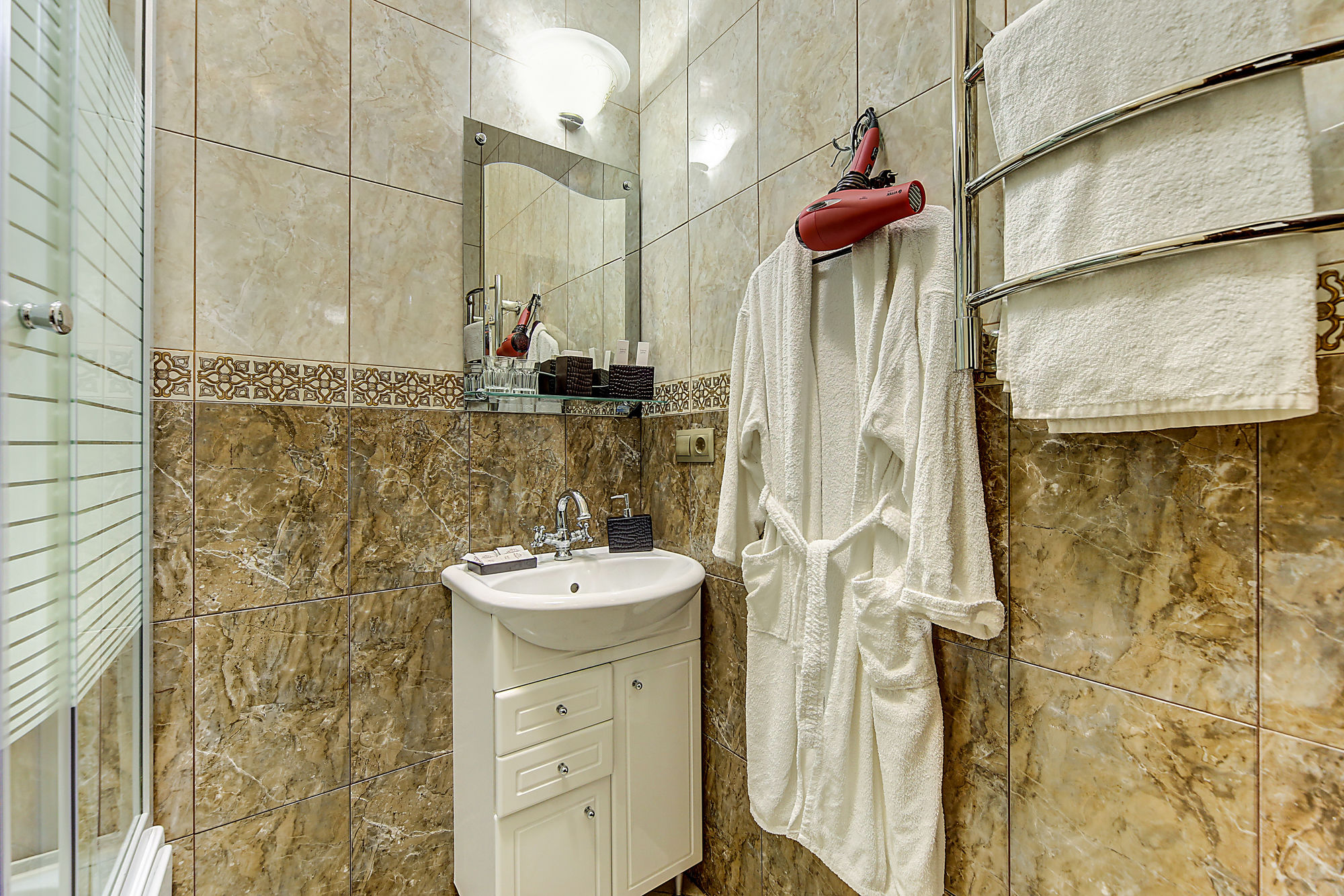 Ambitus Hotel
