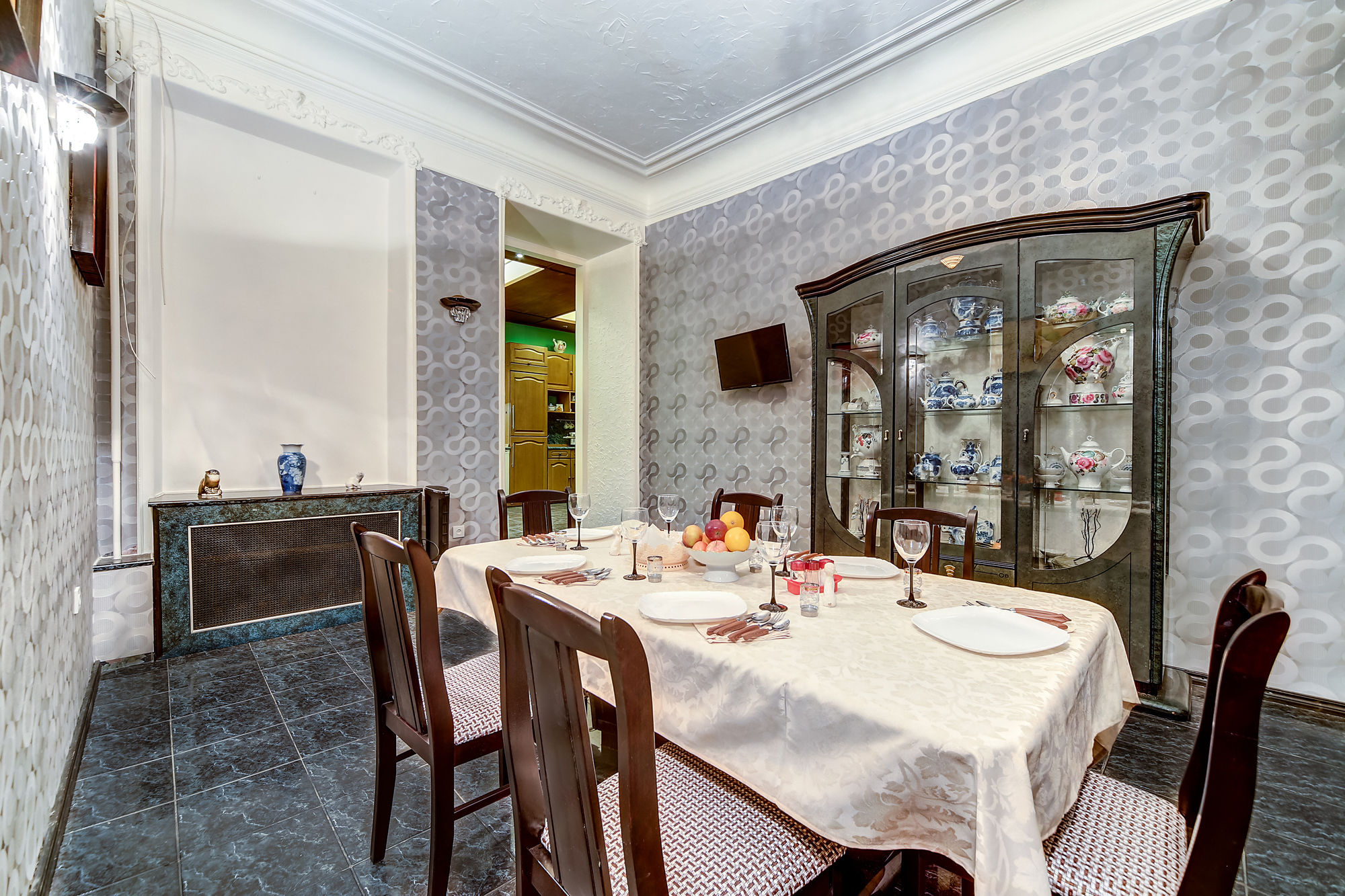 Ambitus Hotel