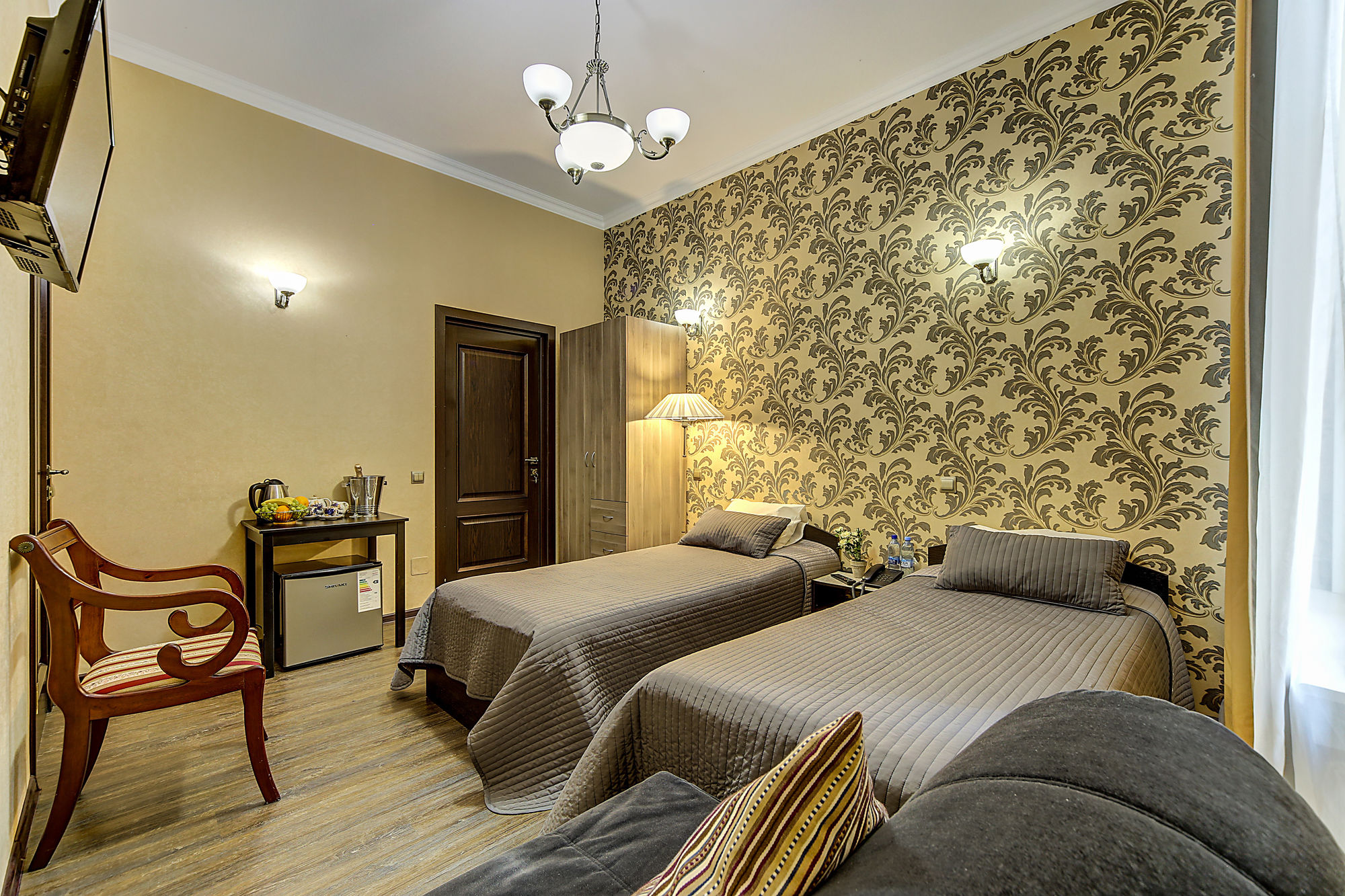 Ambitus Hotel