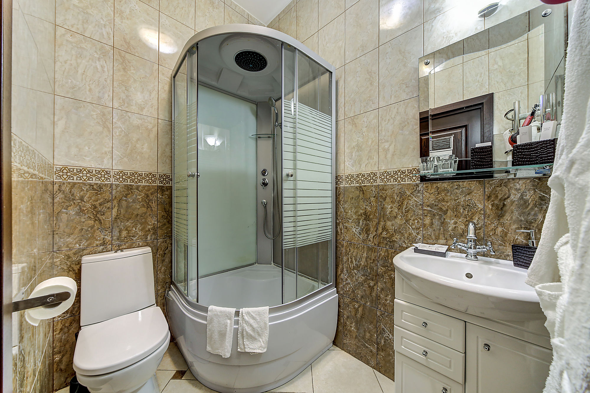 Ambitus Hotel