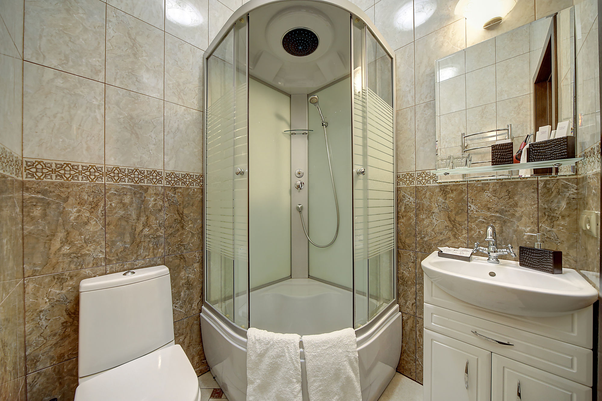 Ambitus Hotel