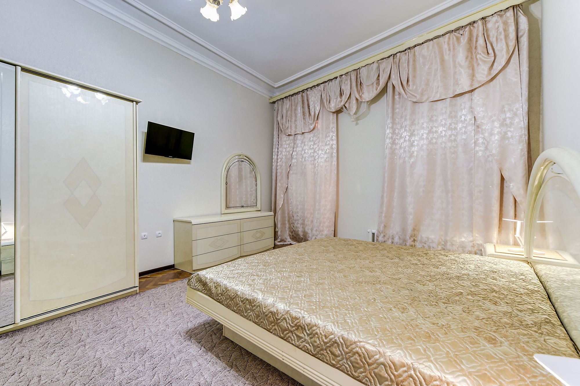 Ambitus Hotel