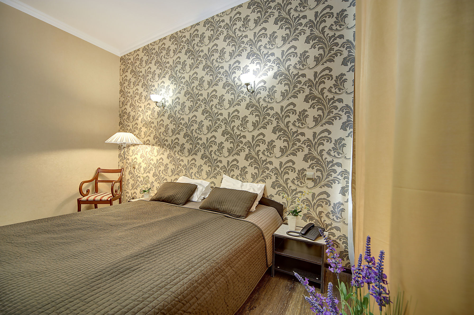 Ambitus Hotel