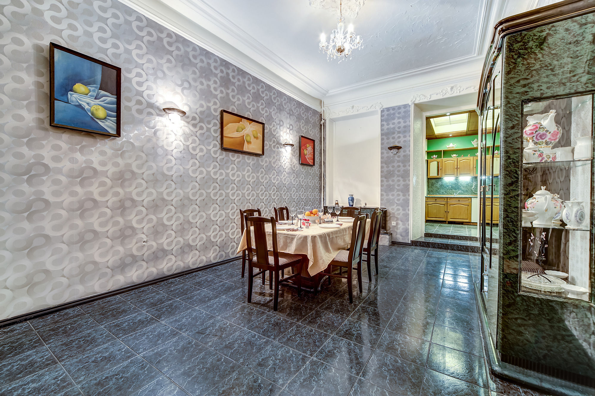 Ambitus Hotel