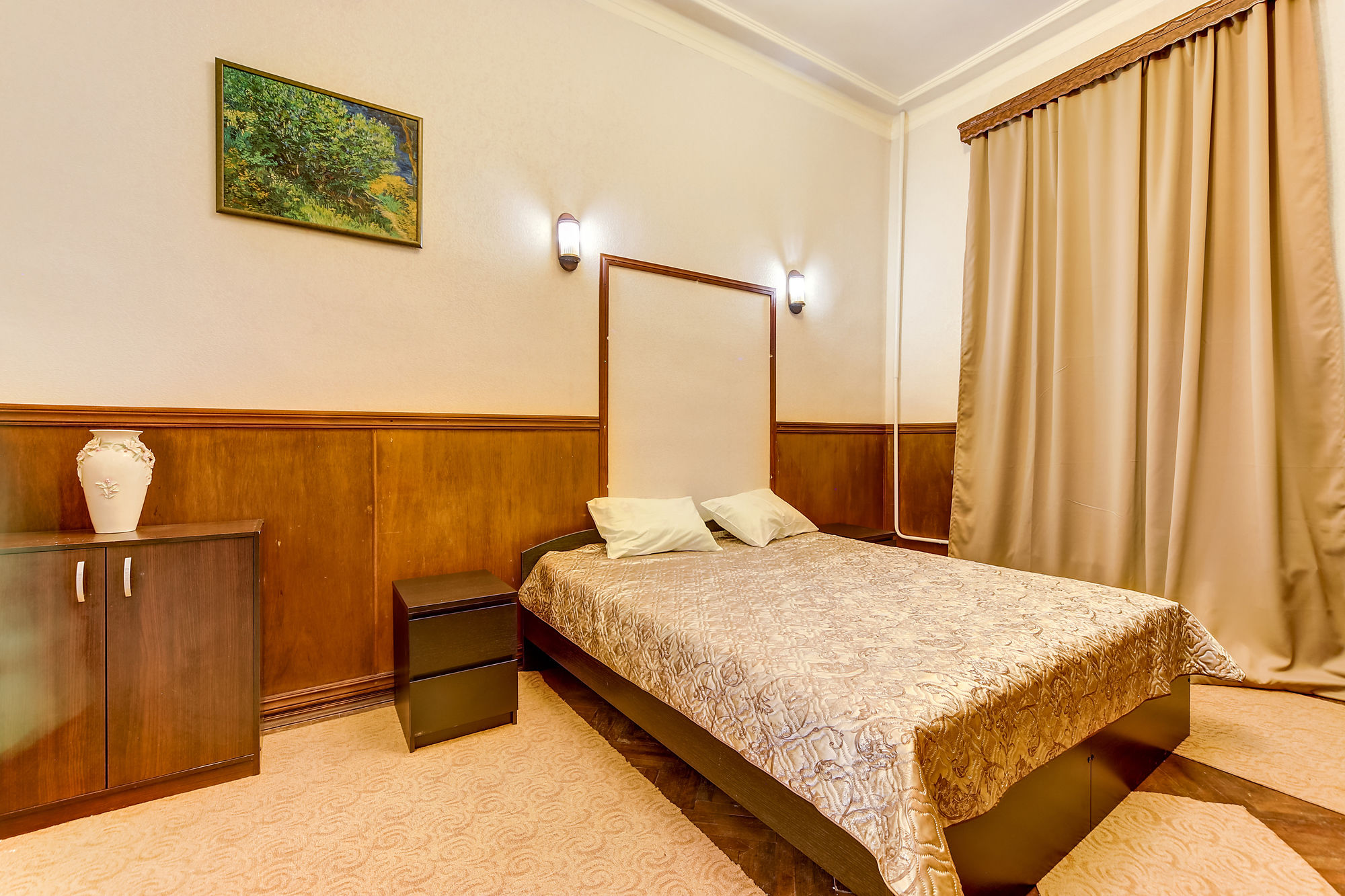 Ambitus Hotel