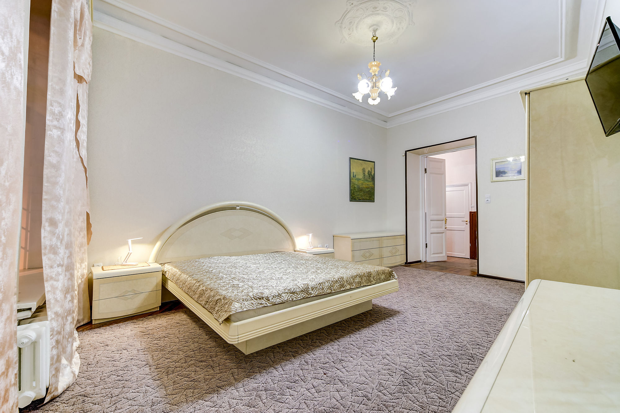 Ambitus Hotel