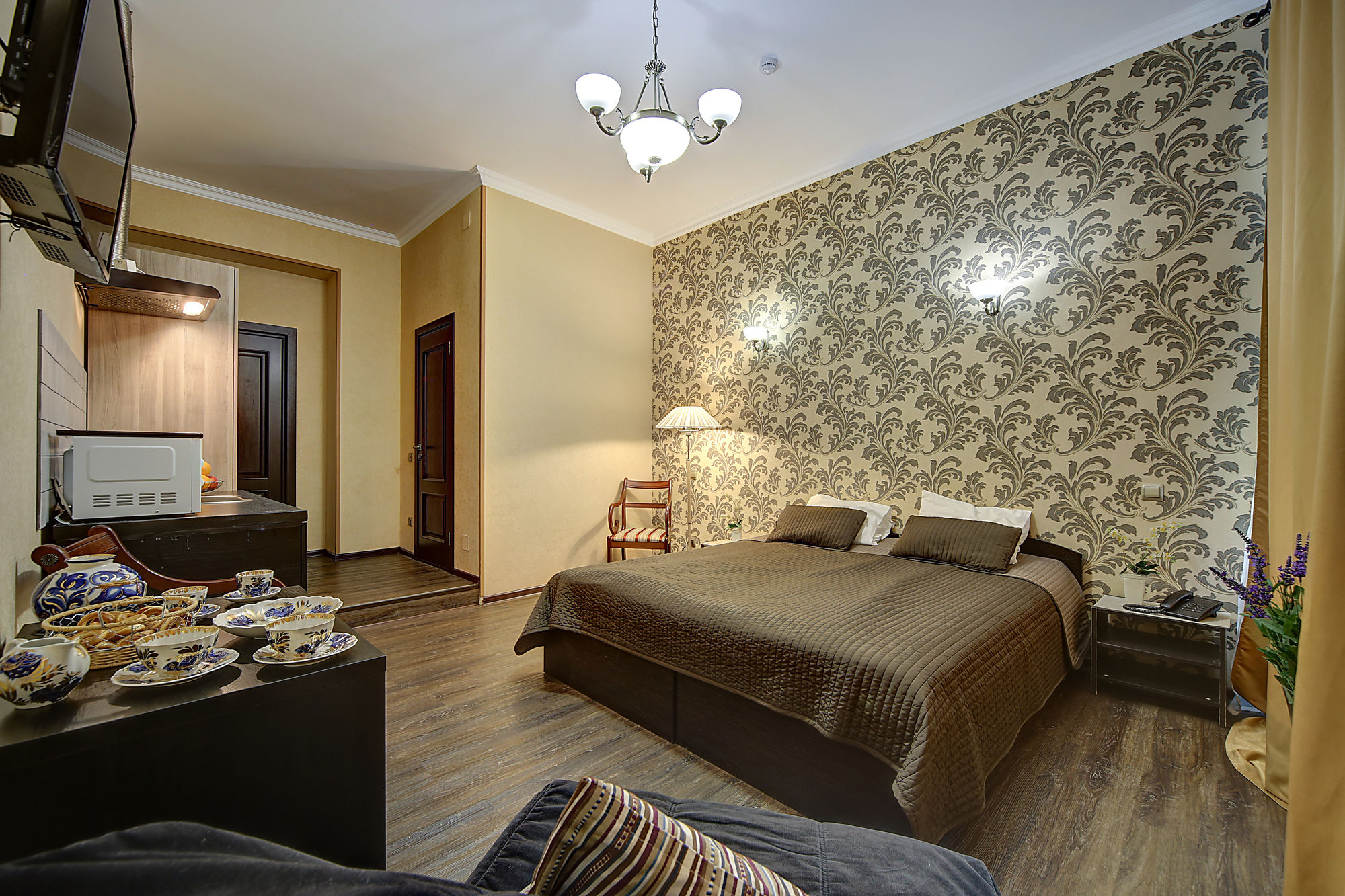 Ambitus Hotel