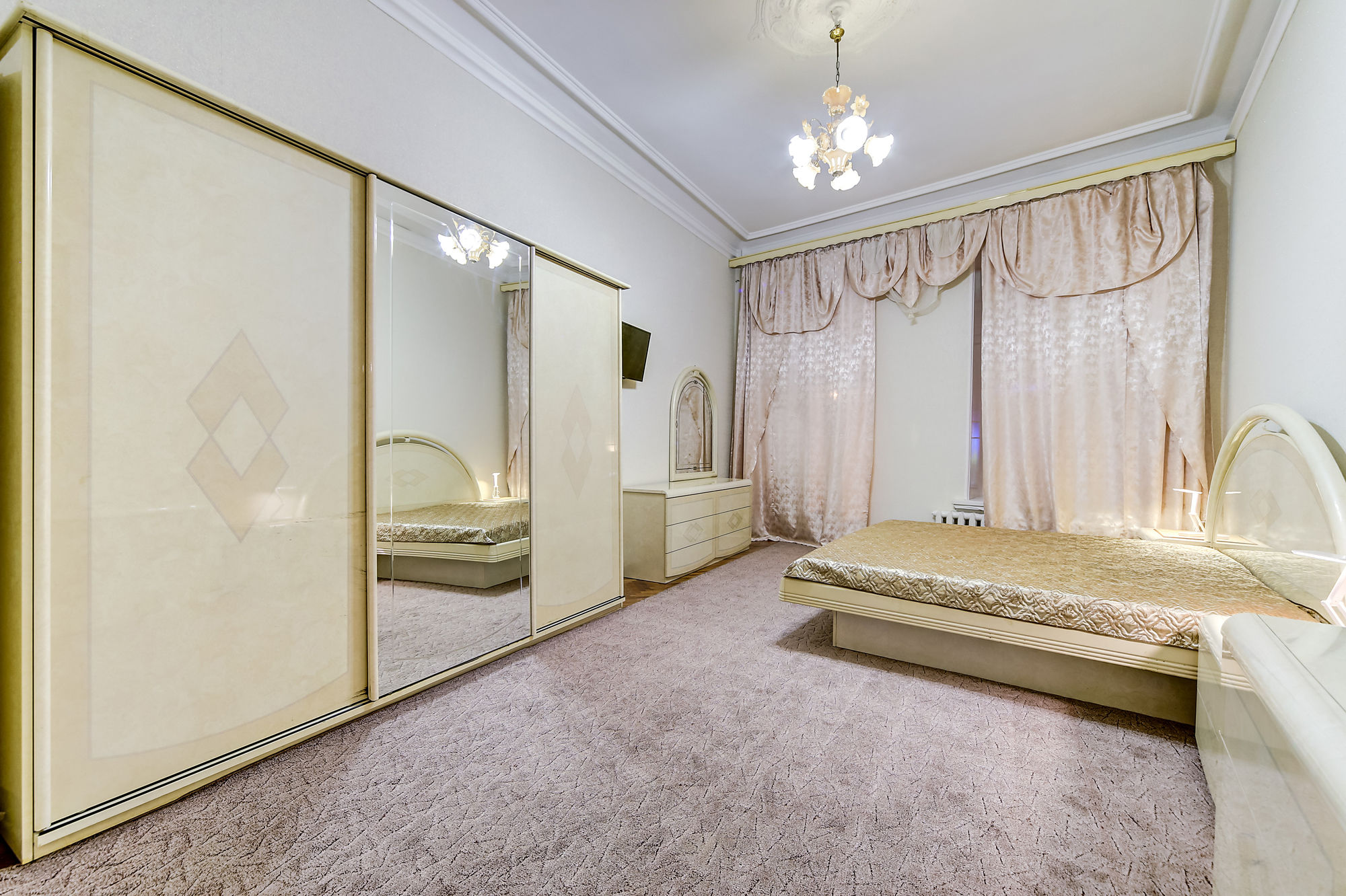Ambitus Hotel