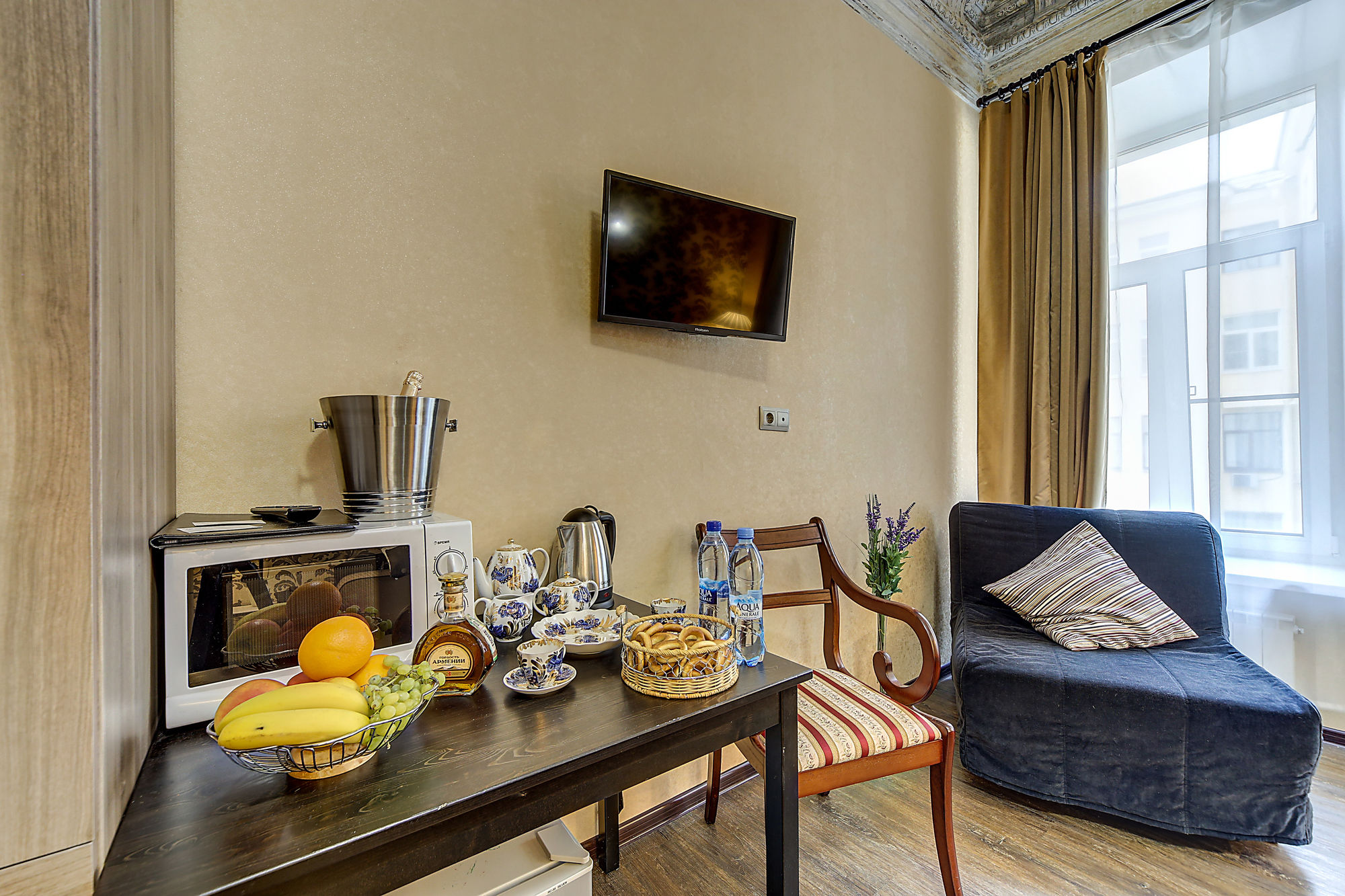 Ambitus Hotel