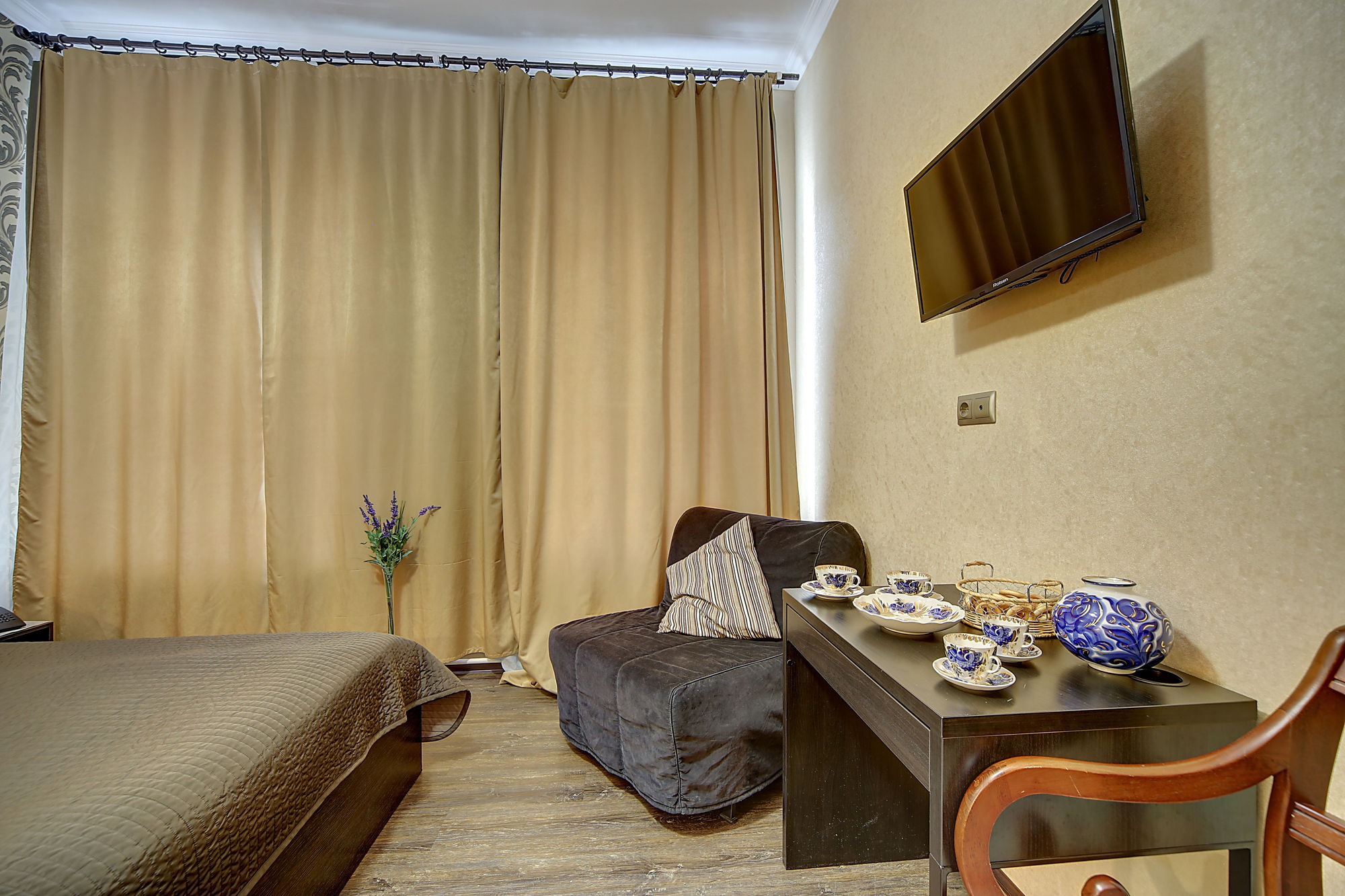 Ambitus Hotel