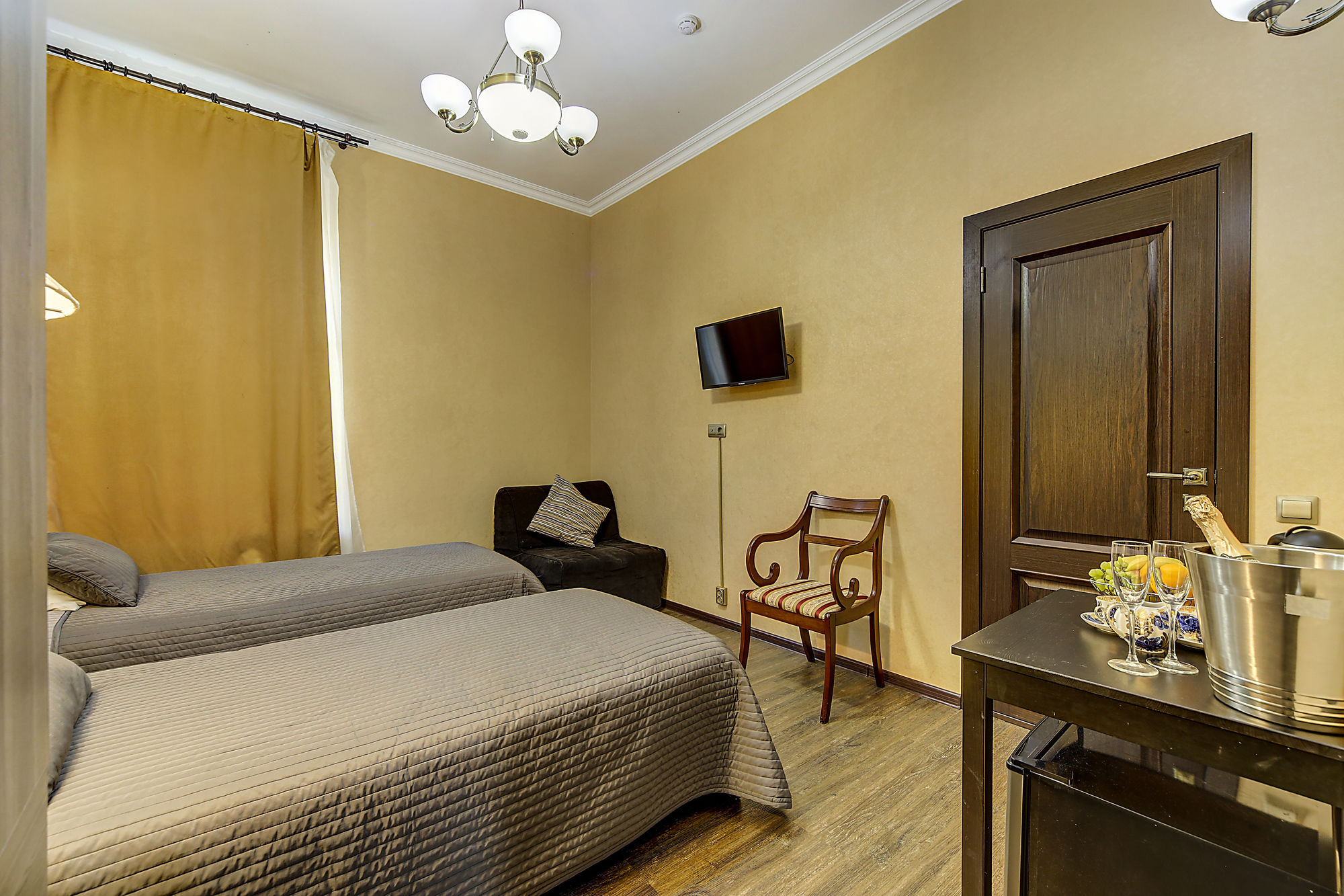 Ambitus Hotel