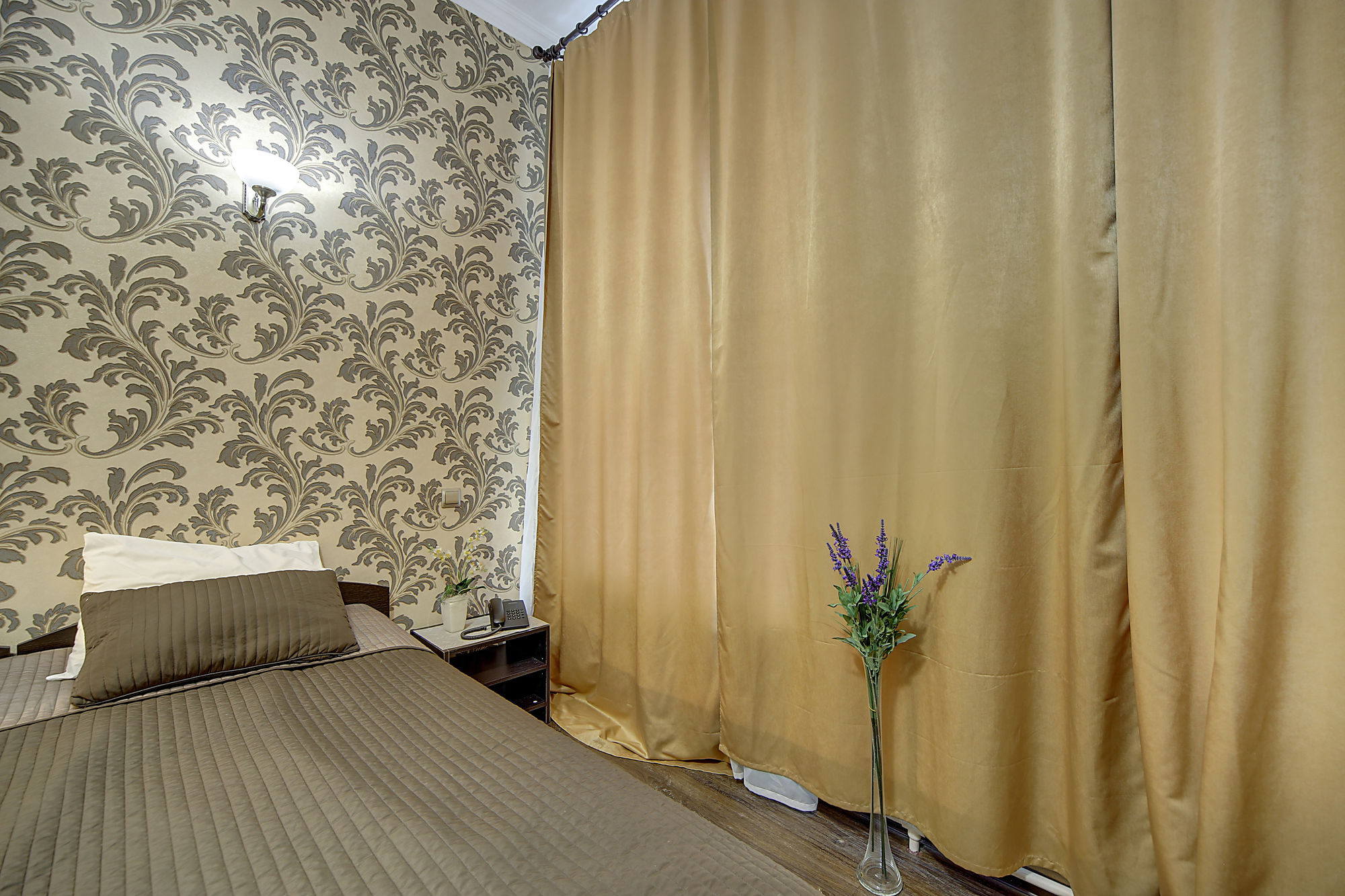 Ambitus Hotel