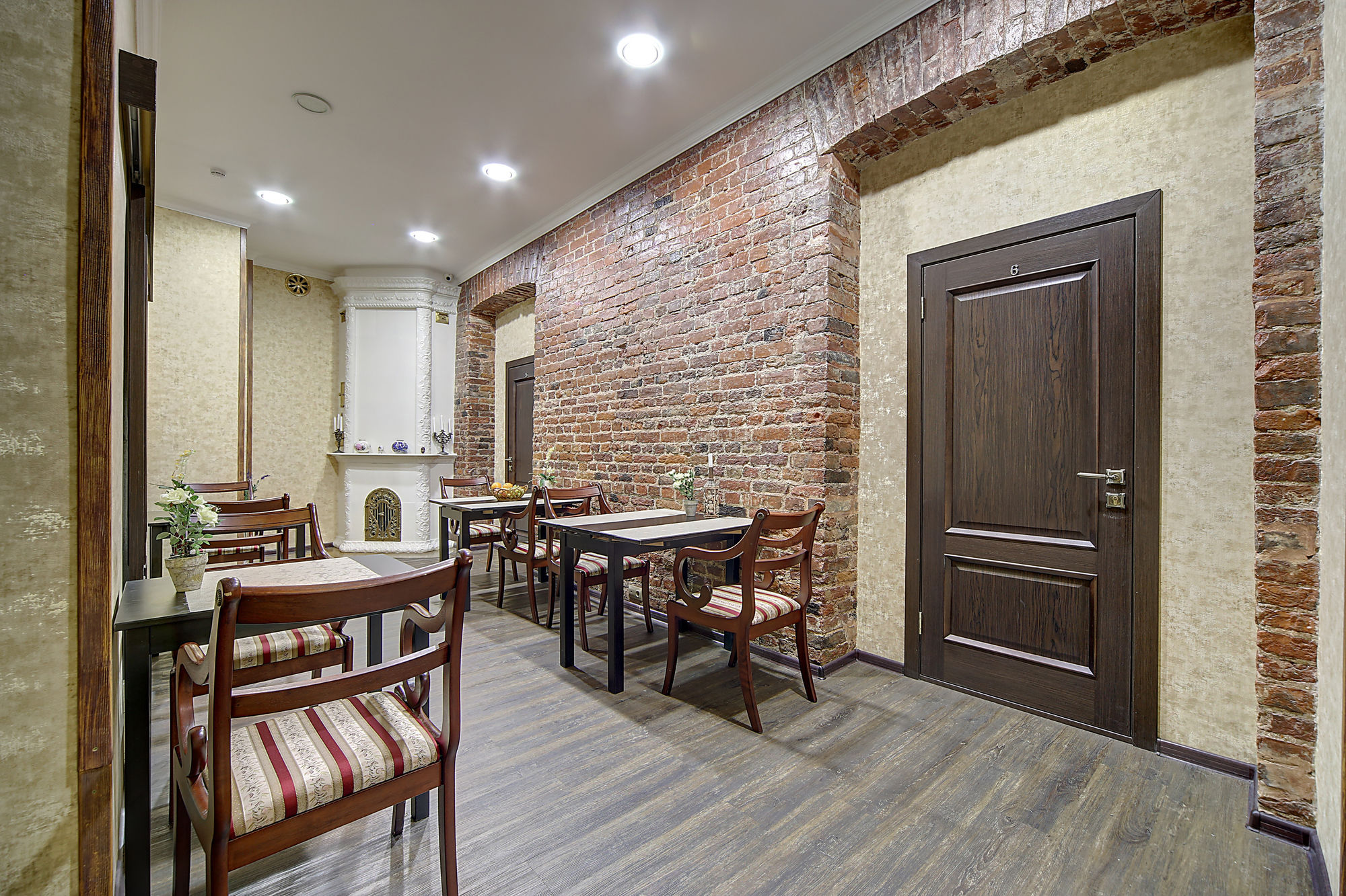 Ambitus Hotel