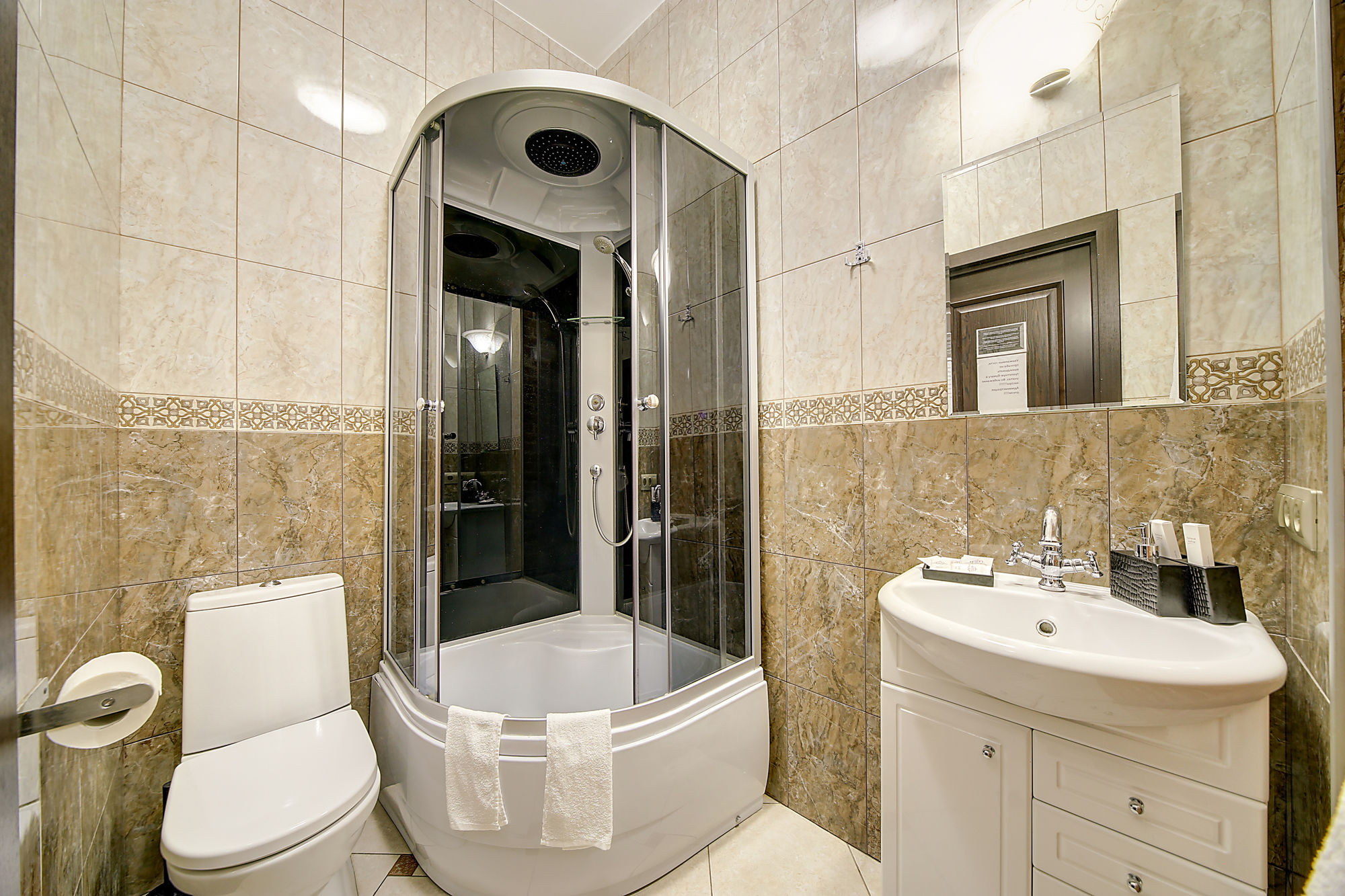 Ambitus Hotel