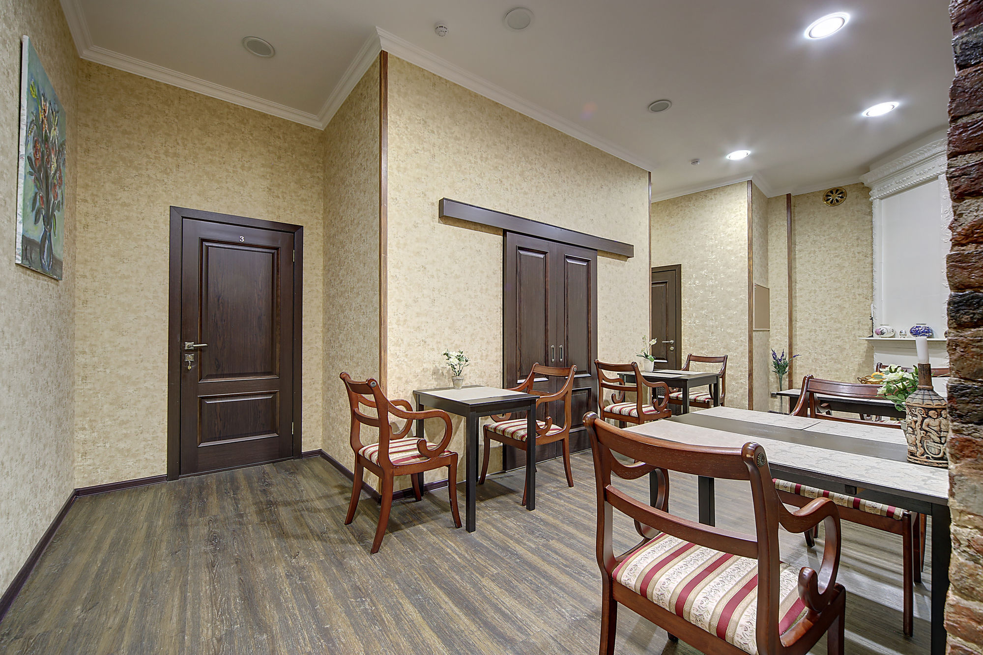 Ambitus Hotel