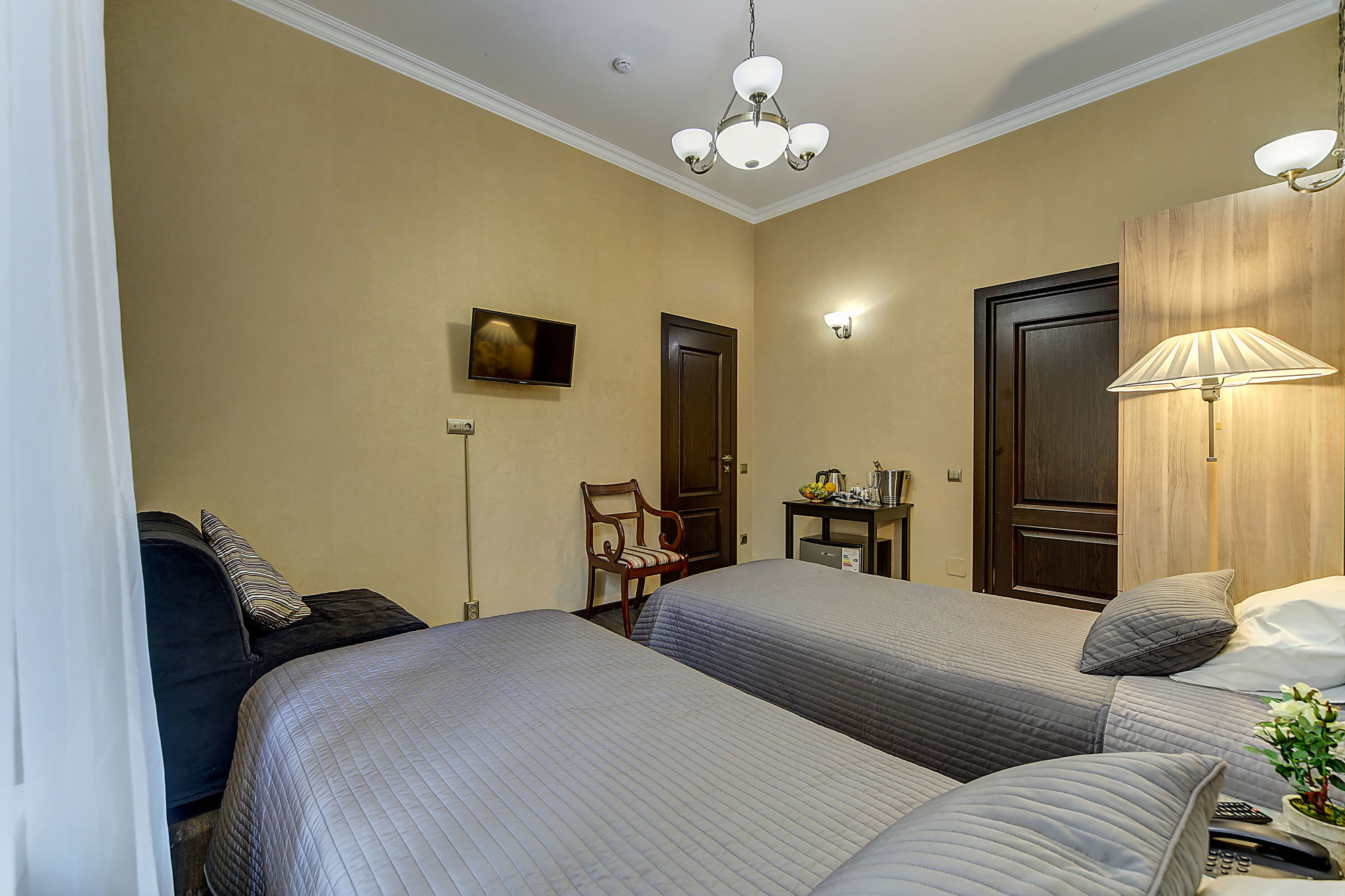 Ambitus Hotel