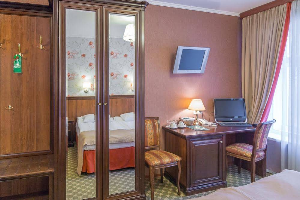 AventInn