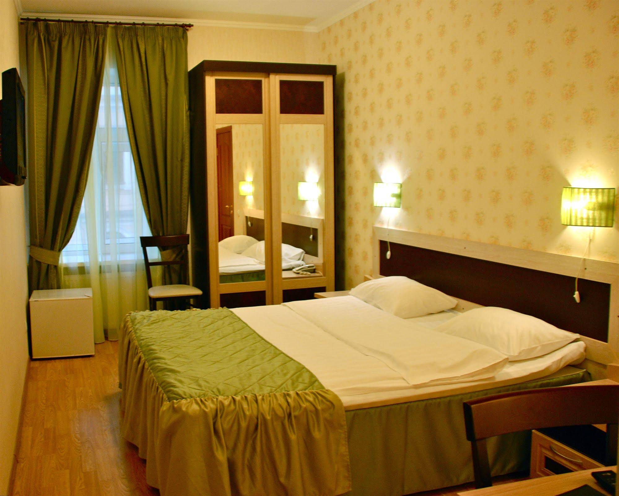 AventInn