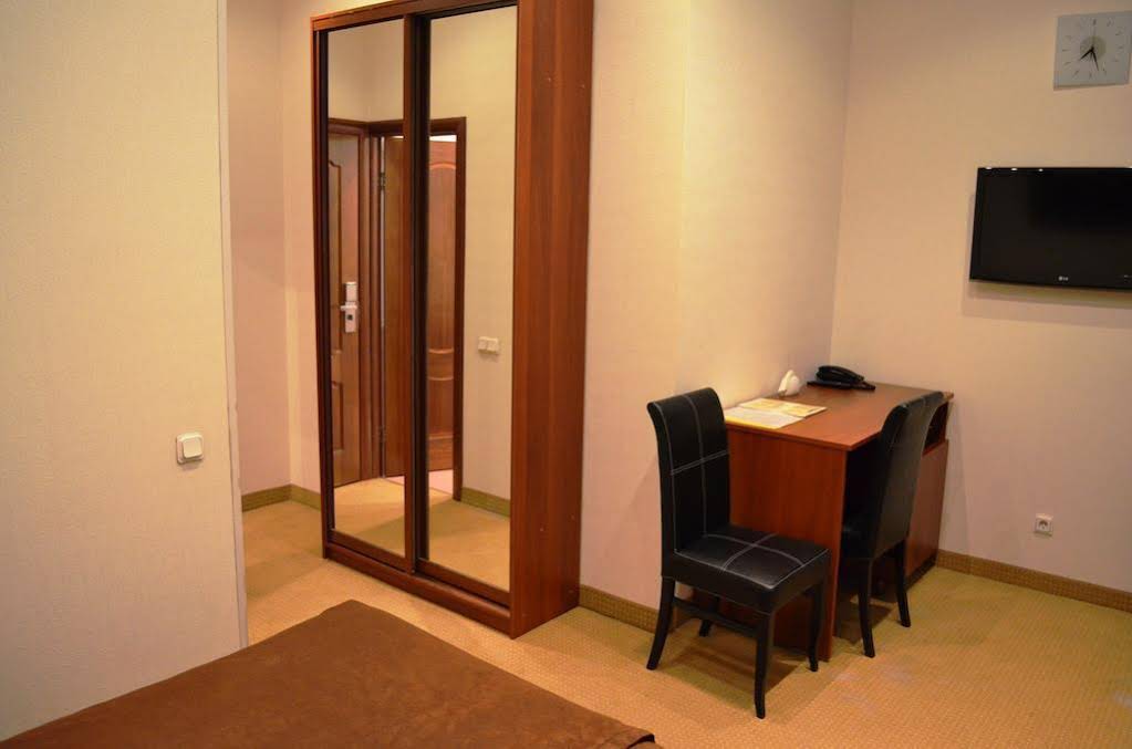 Hotel Ani