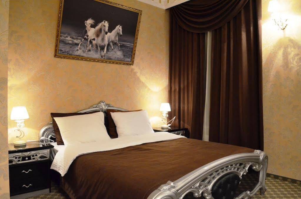 Hotel Ani