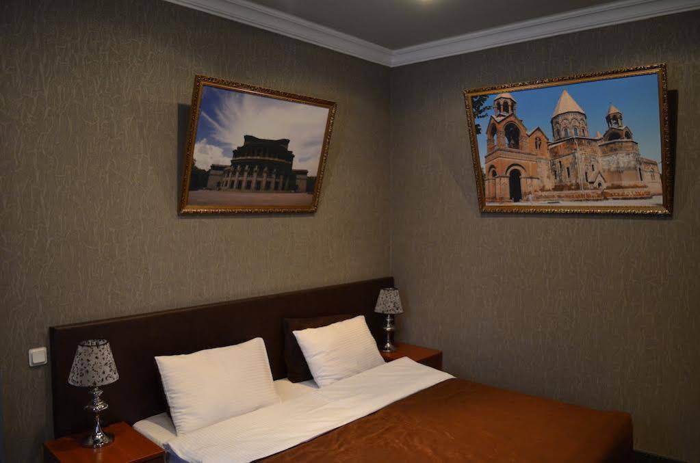 Hotel Ani