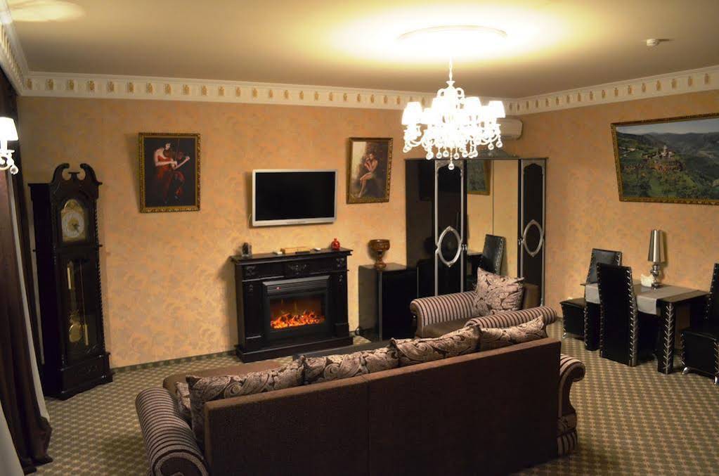 Hotel Ani