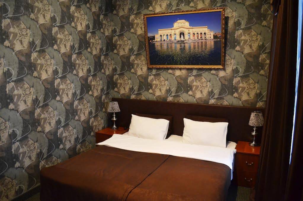 Hotel Ani