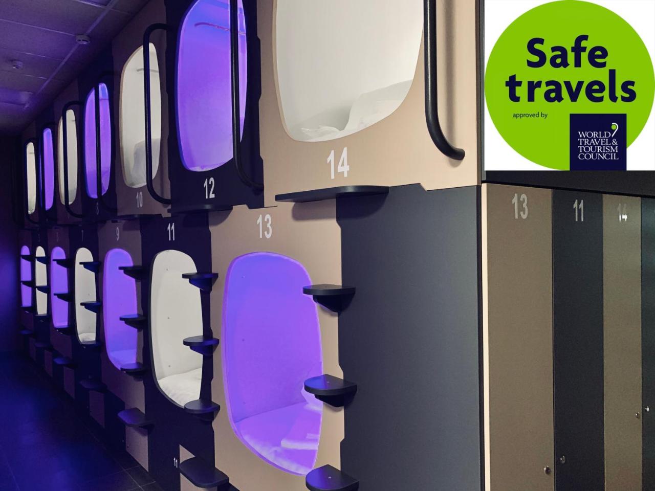 Ingresso Capsule Hotel